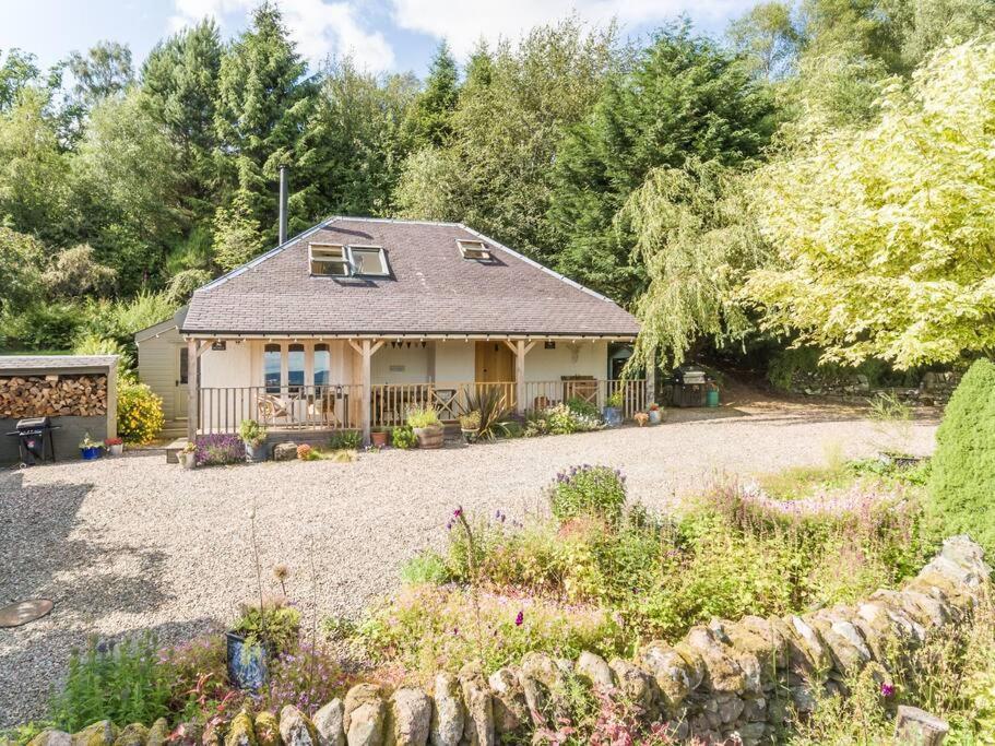 The Mews - A Cottage With A Spectacular Lake View Port Of Menteith Εξωτερικό φωτογραφία