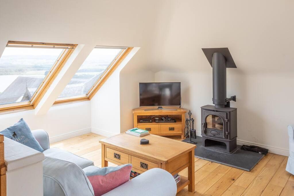 The Mews - A Cottage With A Spectacular Lake View Port Of Menteith Εξωτερικό φωτογραφία
